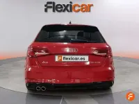 Usado Audi A3 Sportback S-Line 150 CV (110 kW) 2018 Rojo Utilitario