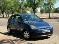 Usado Ford Fiesta Ambiente 70 CV (51 kW) 2008 Azul Utilitario