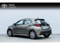Usado Toyota Yaris Hybrid Active 116 CV (85 kW) 2024 Bronce