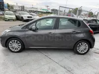 Usado Peugeot 208 Style 82 CV (60 kW) 2019 Gris / plata Utilitario