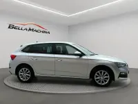 Usado Skoda Scala Ambition 95 CV (69 kW) 2023 Gris Utilitario