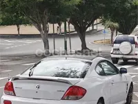 Usado Hyundai Coupé 105 CV (77 kW) 2005 Blanco Coupe
