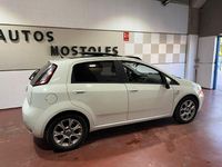Usado Fiat Punto Lounge 95 CV (69 kW) 2012 Blanco Utilitario