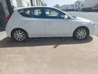 Usado Hyundai i30 GLS 126 CV (92 kW) 2011 Blanco Berlina