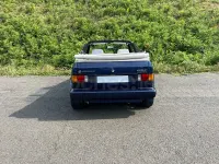 Usado VW Golf Cabriolet 98 CV (72 kW) 1992 Azul Descapotable