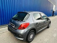 Usado Peugeot 207 70 CV (51 kW) 2009 Gris / plata Berlina