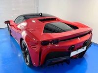Usado Ferrari SF90 734 kW (999 CV) 2022 Rojo Coupe