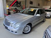 Usado Mercedes E220 Elegance 170 CV (125 kW) 2008 Gris / plata Berlina