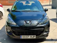 Usado Peugeot 207 Active 75 CV (55 kW) 2012 Negro Berlina