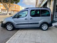 Usado Peugeot Partner Tepee Active 110 CV (80 kW) 2017 Gris / plata Monovolumen