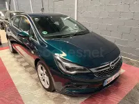 Usado Opel Astra Selective 110 CV (80 kW) 2016 Verde Berlina