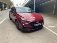 Begagnad Hyundai i30 N Line 120 HK (88 kW) 2023 Röd Sedan
