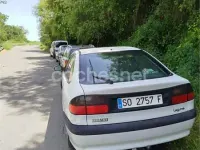 Usado Renault Laguna 85 CV (62 kW) 1997 Blanco Berlina