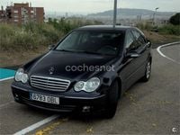 Usado Mercedes C220 Elegance 143 CV (105 kW) 2004 Azul Berlina