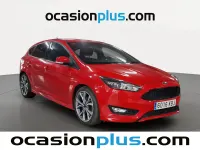 Usado Ford Focus ST-Line 182 CV (133 kW) 2017 Rojo Utilitario