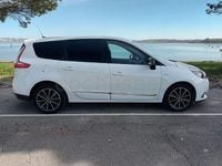 Usado Renault Grand Scénic III Dynamique 130 CV (95 kW) 2012 Blanco Monovolumen