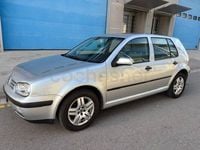 Usado VW Golf IV Highline 102 CV (75 kW) 2002 Gris / plata Berlina