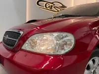 Usado Kia Carnival LX 144 CV (105 kW) 2006 Granate Monovolumen