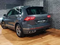 Käytetty VW Tiguan R-line 150 HP (110 kW) 2022 Harmaa Katumaasturi