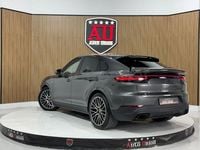 Usado Porsche Cayenne 462 CV (339 kW) 2021 Gris / plata SUV