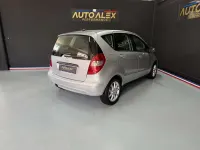 Usado Mercedes A180 Avantgarde 109 CV (80 kW) 2009 Gris Utilitario