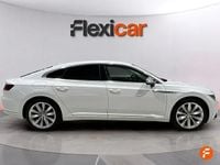 Begagnad VW Arteon Elegance 150 HK (110 kW) 2018 Vit Halvkombi