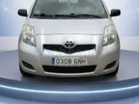 Usado Toyota Yaris Live 69 CV (50 kW) 2009 Gris / plata Utilitario