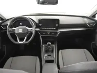 Usado Seat Leon Style 110 CV (80 kW) 2024 Negro