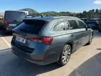 Usado Skoda Octavia Style 150 CV (110 kW) 2022 Gris / plata Familiar