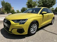 Usado Audi A3 116 CV (85 kW) 2021 Amarillo Berlina