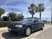 Usado Mercedes C220 Classic 125 CV (91 kW) 1998 Azul Berlina