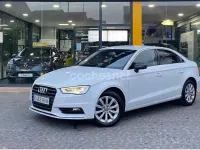 Usado Audi A3 Attraction 105 CV (77 kW) 2014 Blanco Berlina