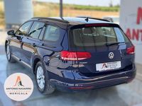 Usado VW Passat Comfortline 150 CV (110 kW) 2018 Azul Berlina
