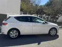 Usado Seat Leon Ecomotive 110 CV (80 kW) 2016 Blanco Berlina