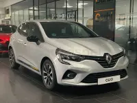Usado Renault Clio V Techno 140 CV (102 kW) 2023 Gris / plata Berlina