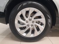 Usado Land Rover Discovery 5 R-Dynamic 249 CV (183 kW) 2023 Gris / plata SUV