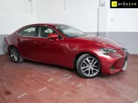 Usado Lexus IS300h Business Edition 223 CV (164 kW) 2017 Rojo Berlina