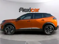 Usado Peugeot 2008 Allure 131 CV (96 kW) 2020 Naranja SUV