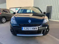 Usado Renault Clio Authentique 73 CV (53 kW) 2012 Negro Utilitario