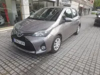 Occasion Toyota Yaris Active 90 ch (66 kW) 2015 Gris Citadine