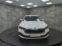 Usado Skoda Octavia 110 CV (80 kW) 2021 Blanco Familiar