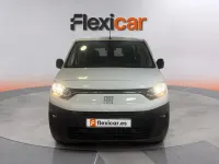 Usado Fiat Doblò 131 CV (96 kW) 2023 Blanco Monovolumen