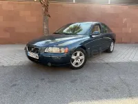 Usado Volvo S60 Momentum 163 CV (119 kW) 2007 Azul Berlina