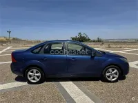 Usado Ford Focus Trend 100 CV (73 kW) 2010 Azul Berlina