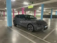 Usado Cupra Leon 150 CV (110 kW) 2025 Gris / plata Berlina