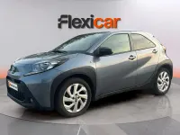 Usado Toyota Aygo X 72 CV (52 kW) 2024 Azul SUV