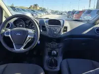 Usado Ford Fiesta Trend 75 CV (55 kW) 2016 Blanco Utilitario