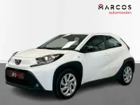 Usado Toyota Aygo X Play 72 CV (52 kW) 2023 SUV