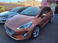 Usado Ford Fiesta Titanium 100 CV (73 kW) 2018 Naranja Utilitario