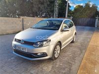 Usado VW Polo Advance 90 CV (66 kW) 2014 Gris / plata Berlina